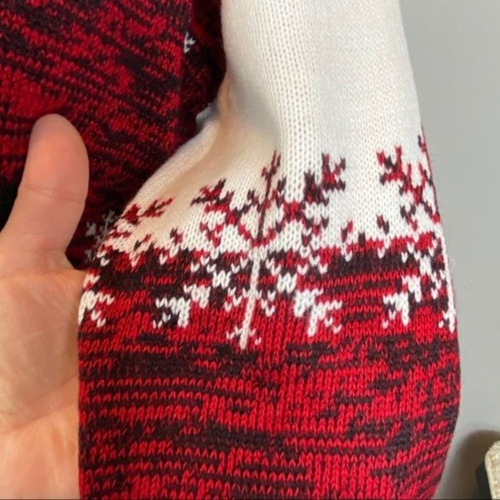 United States Sweaters Penguin Holiday Sweater Size Medium - Picture 4 of 7